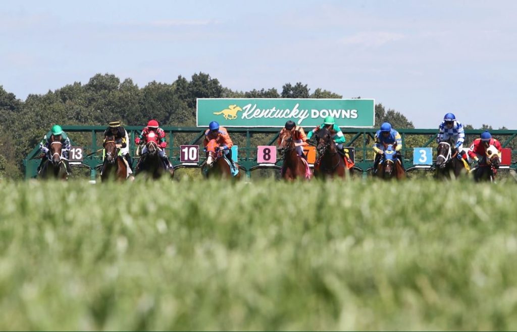 Place your bet at Kentucky Downs online. Online horse racing, up to 10% daily betting rebates, $1,000 welcome bonus.