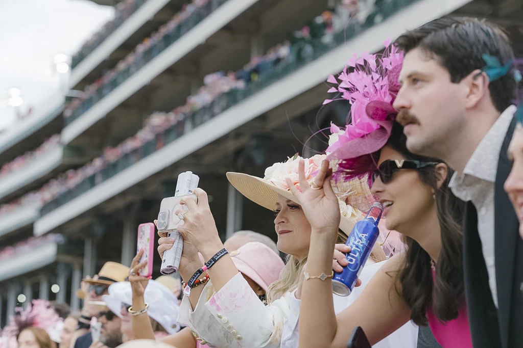 Sensational Saudi Cup: Forever Young Edges Romantic Warrior